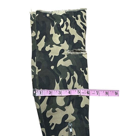 Shoedazzle Camo Thigh-High Stiletto Boots Size 8 With Peep Toe & Distressed Ripp - Picture 10 of 16